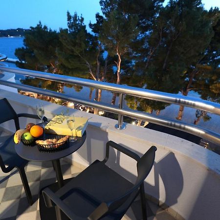 Hotel Milenij Makarska Bagian luar foto
