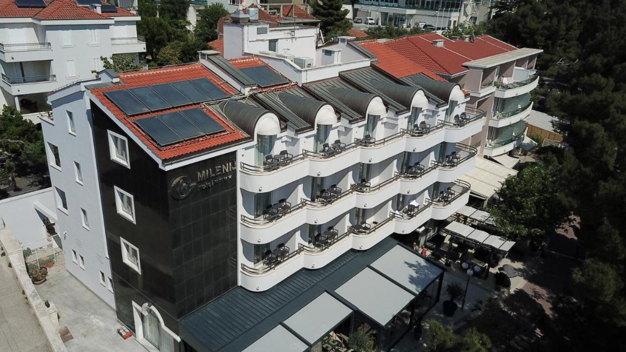 Hotel Milenij Makarska Bagian luar foto