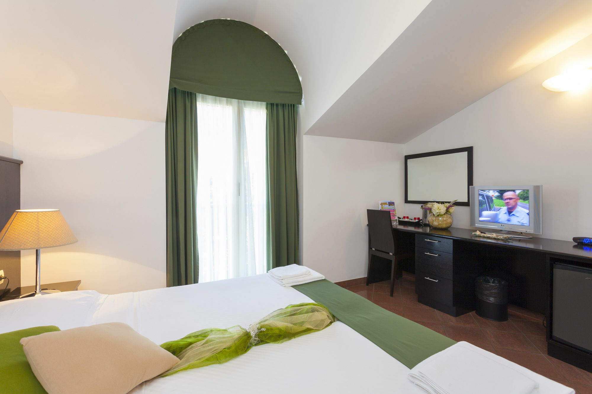 Hotel Milenij Makarska Bagian luar foto