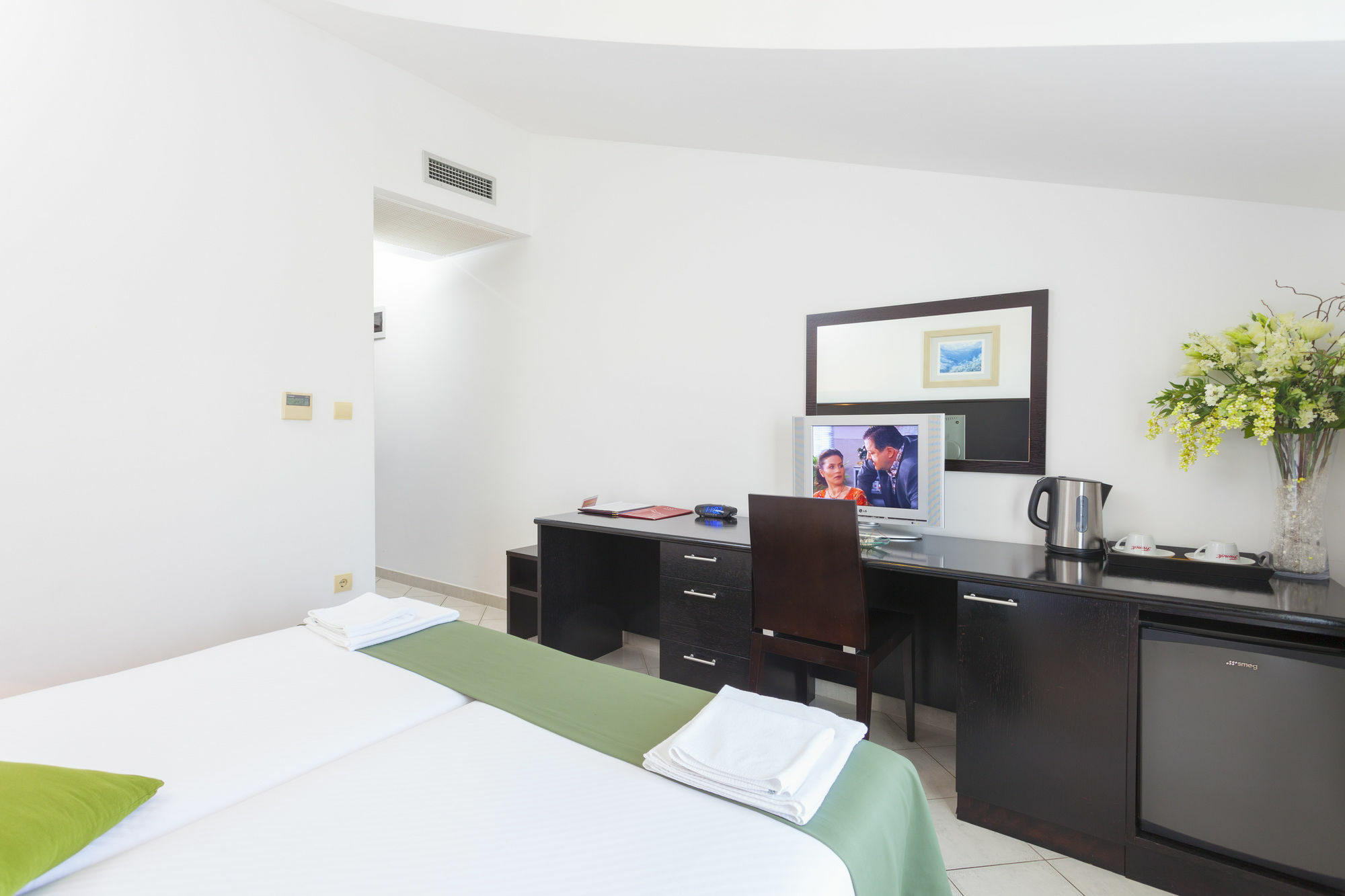 Hotel Milenij Makarska Bagian luar foto
