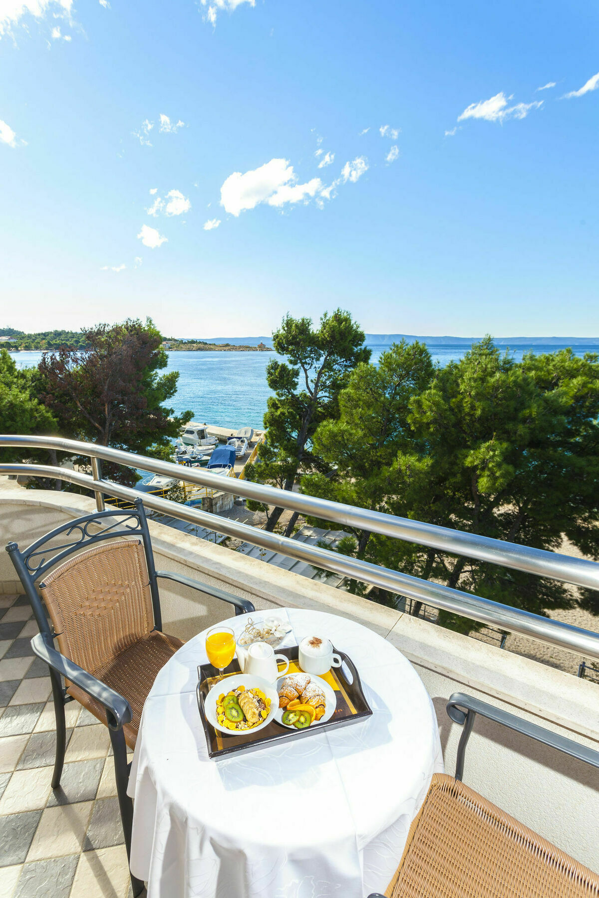 Hotel Milenij Makarska Bagian luar foto